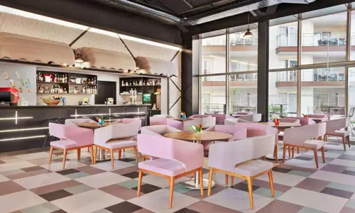 هتل رامادا سوئیت بای ویندهام کوش آداسی هتل رامادا سوئیت بای ویندهام کوش آداسی